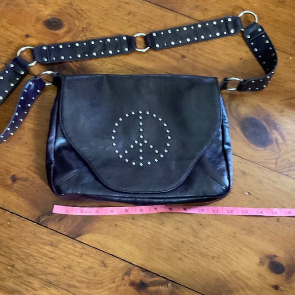 Susan Nichole PEACE Vegan leather handbag - Picture 10 of 13